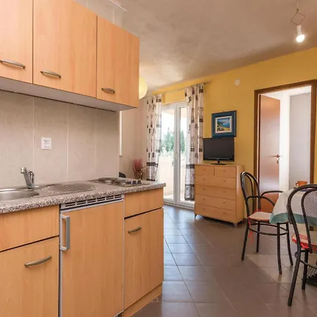 Two-bedroom In 아파트