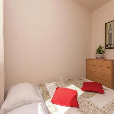 아파트 Two-bedroom In *